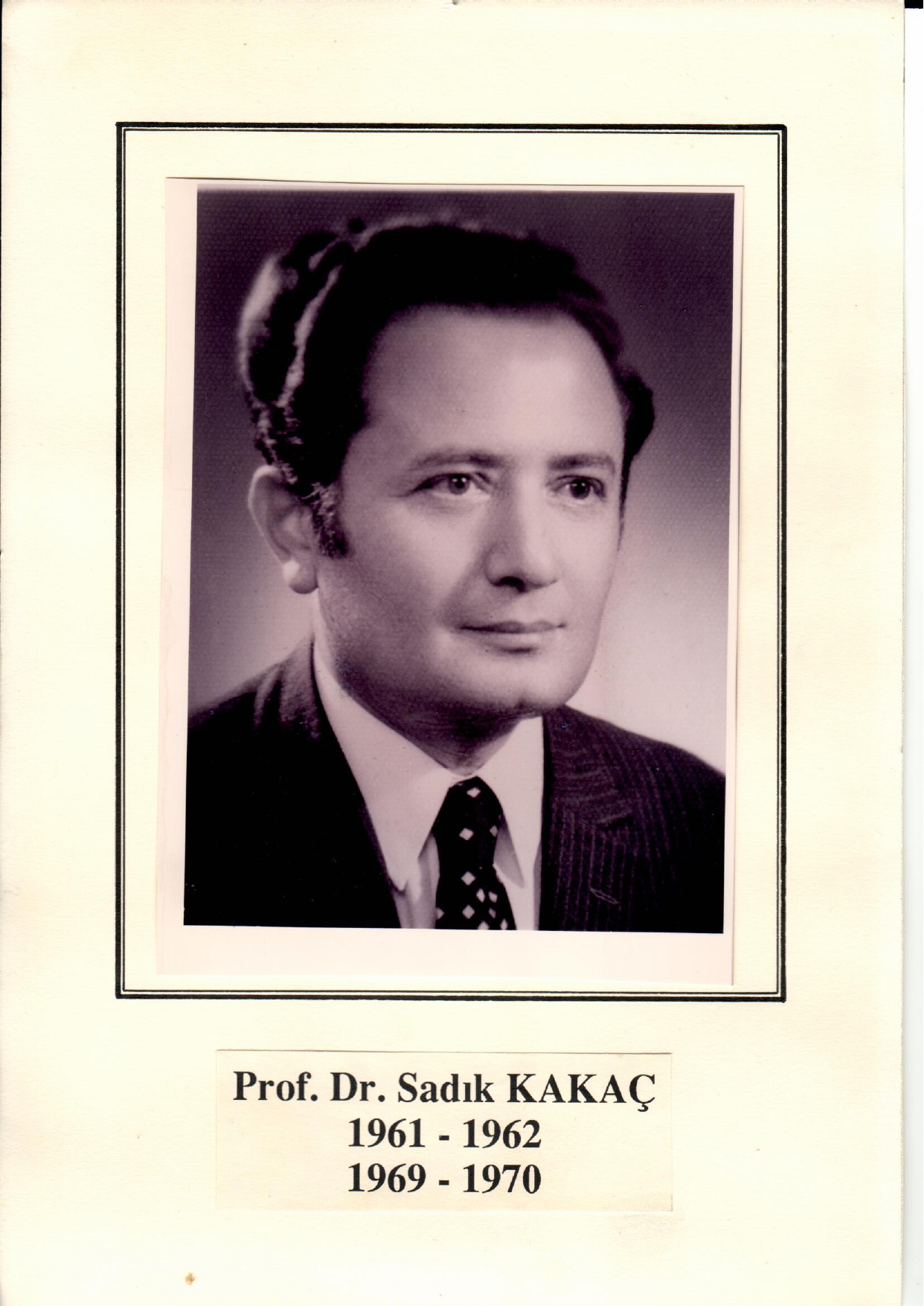 Prof. Dr. Sadık Kakaç